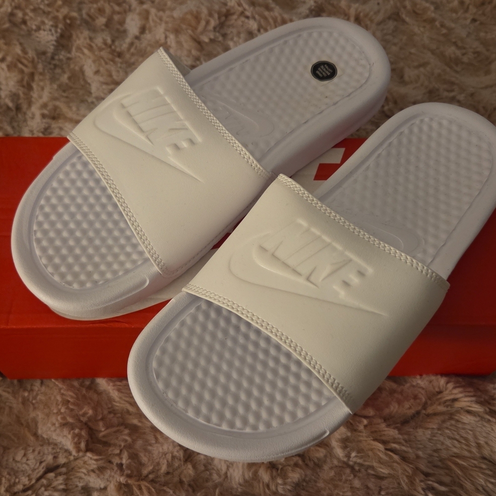 Nike White Slide Sandals - Picture 2 of 4